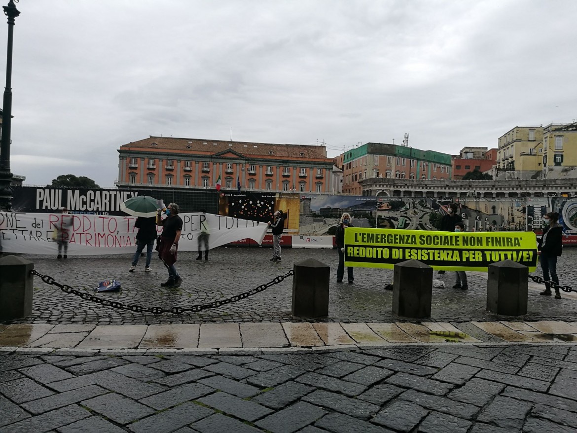 In piazza per reddito ed equo canone