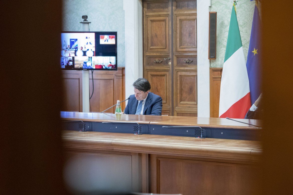 Sinistra, appoggio esterno al governo per fargli mutare direzione