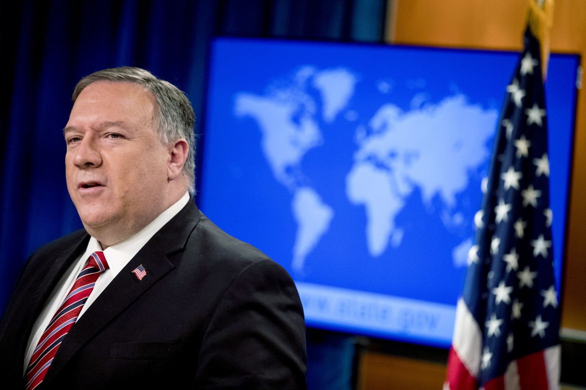 Indaga sulle armi ai Saud, Pompeo lo fa licenziare