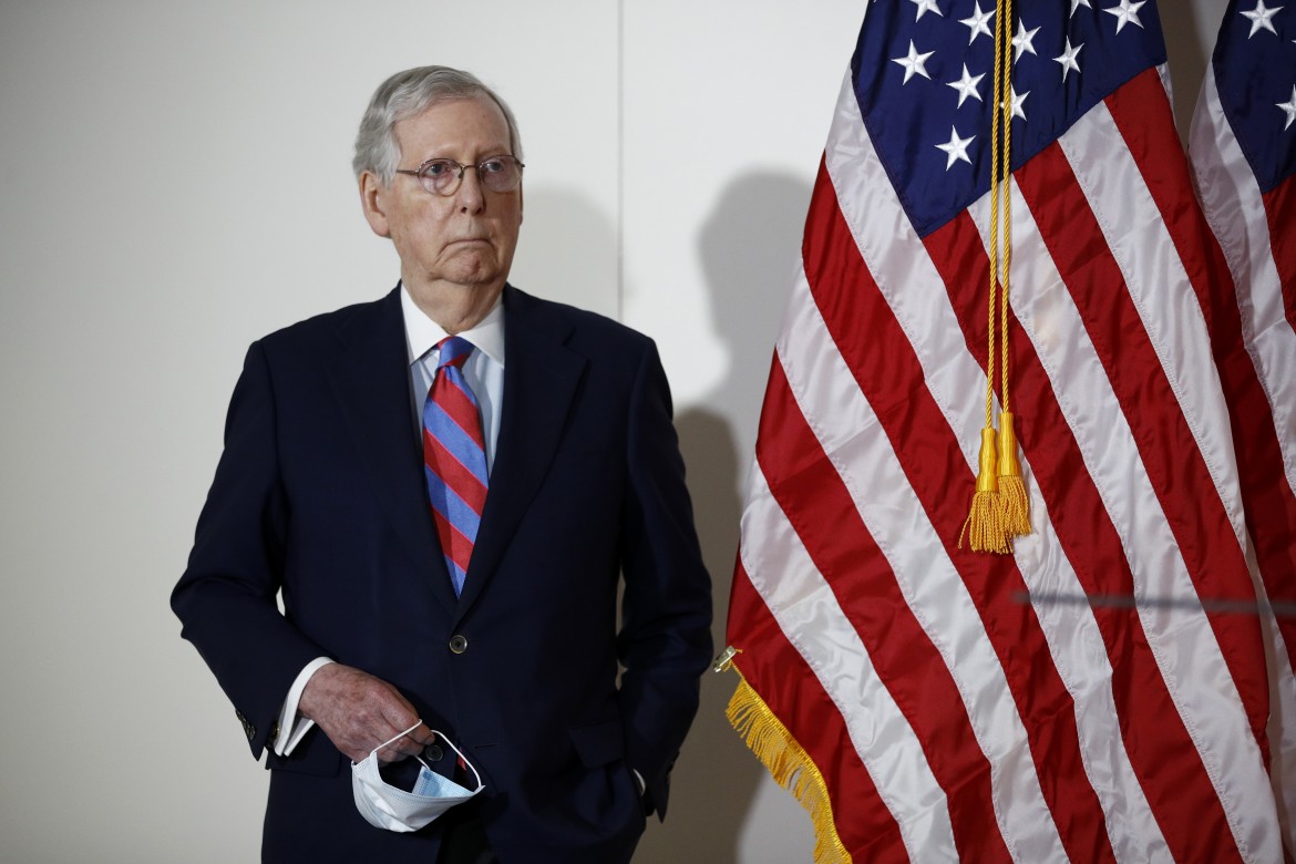 Il leader dei repubblicani in Senato Mitch McConnell, foto Ap