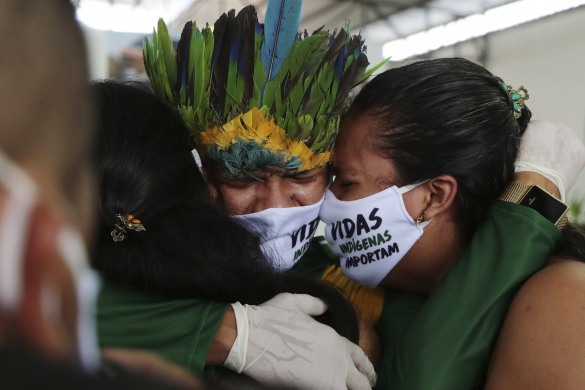 Amazzonia tra la vita e la morte