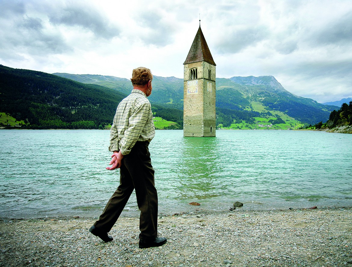 «Il paese sommerso», la Storia sotto le acque del grande lago