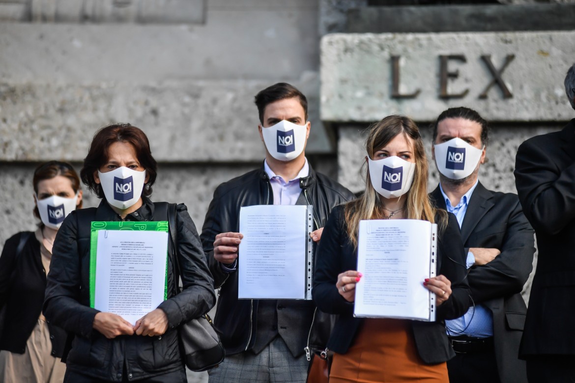 Bergamo, 42 denunce: «Cerchiamo i responsabili di questa mala gestione»