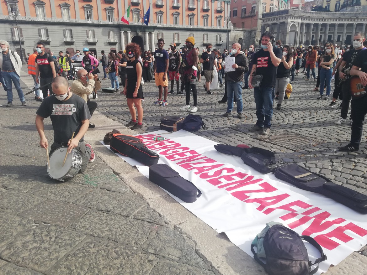 La crisi spiazza la destra ma anche la sinistra