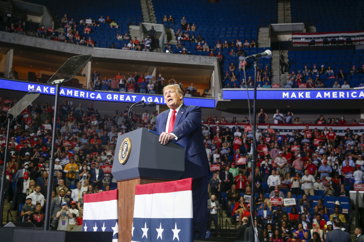 Usa, dopo il calo tornano a salire i decessi