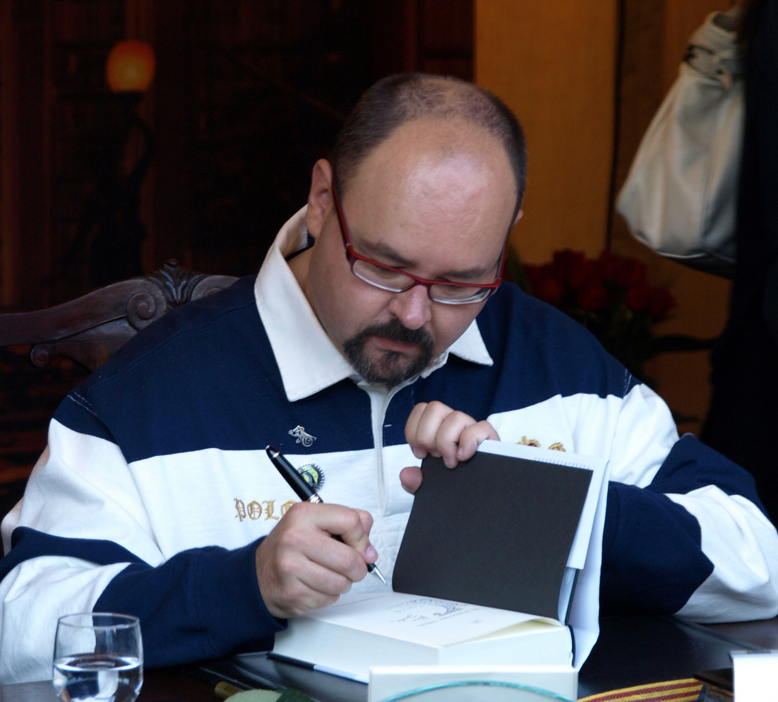 Addio a Carlos Ruiz Zafón, a Los Angeles con Barcellona nel cuore