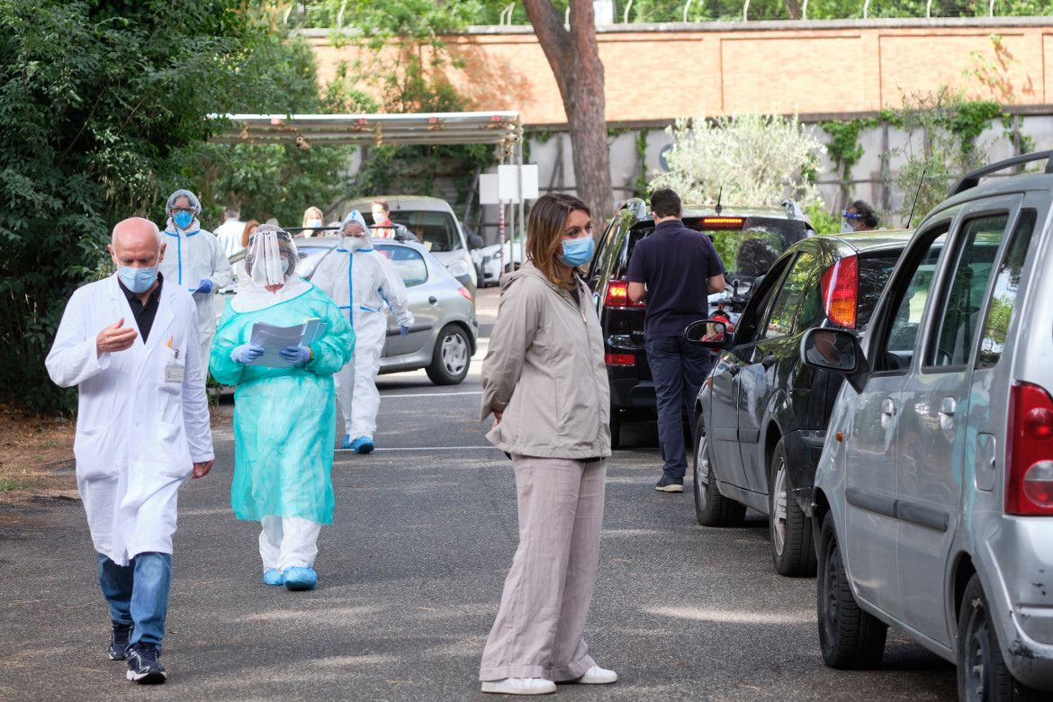 Calano casi e nuovi contagi anche in Lombardia