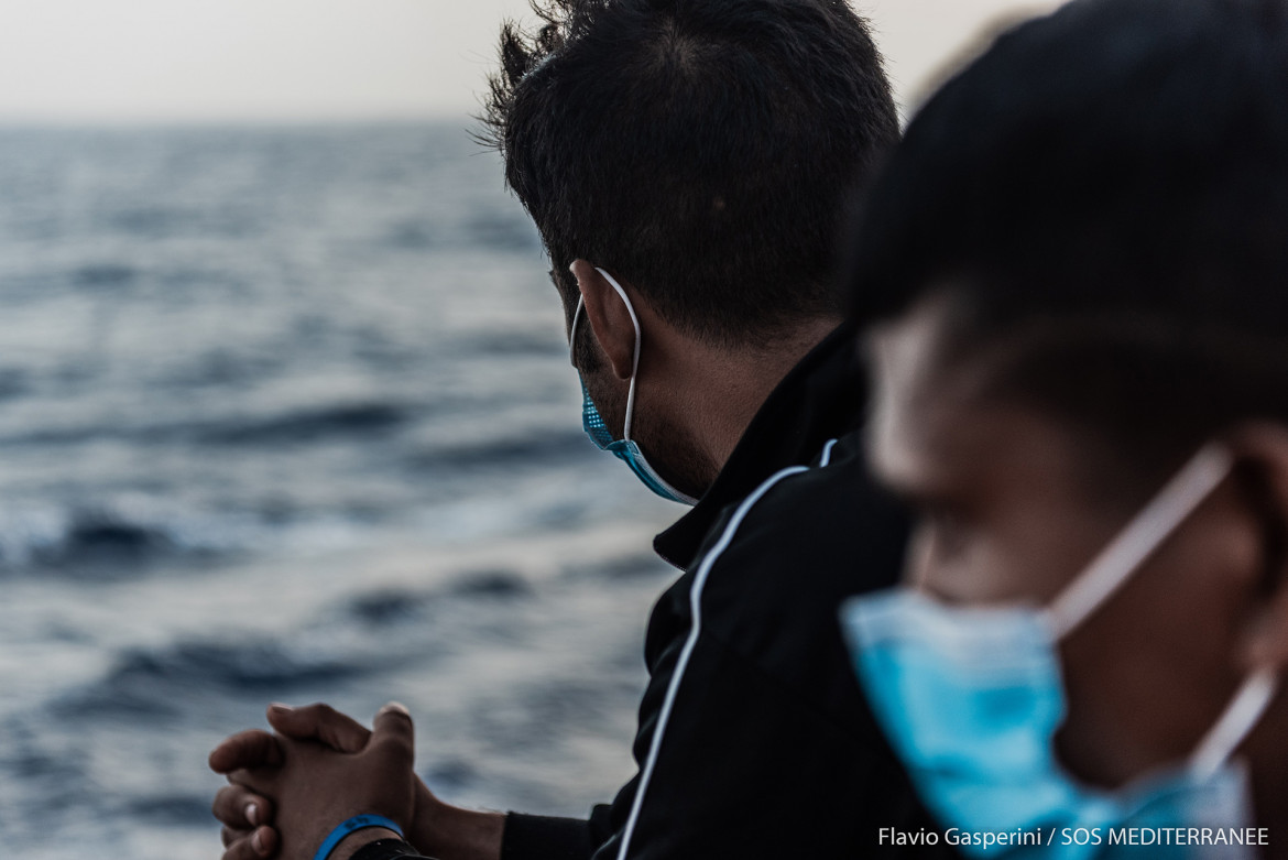 «A bordo la situazione è tesa, difficile mantenere la calma»