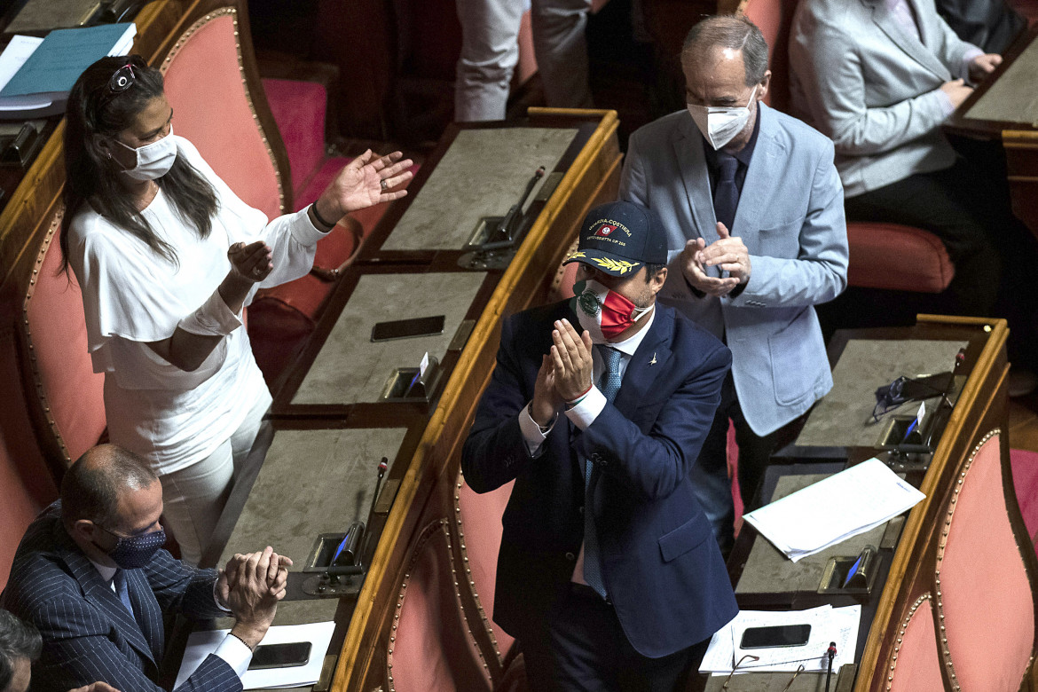 Open Arms, via libera del Senato al processo per Matteo Salvini