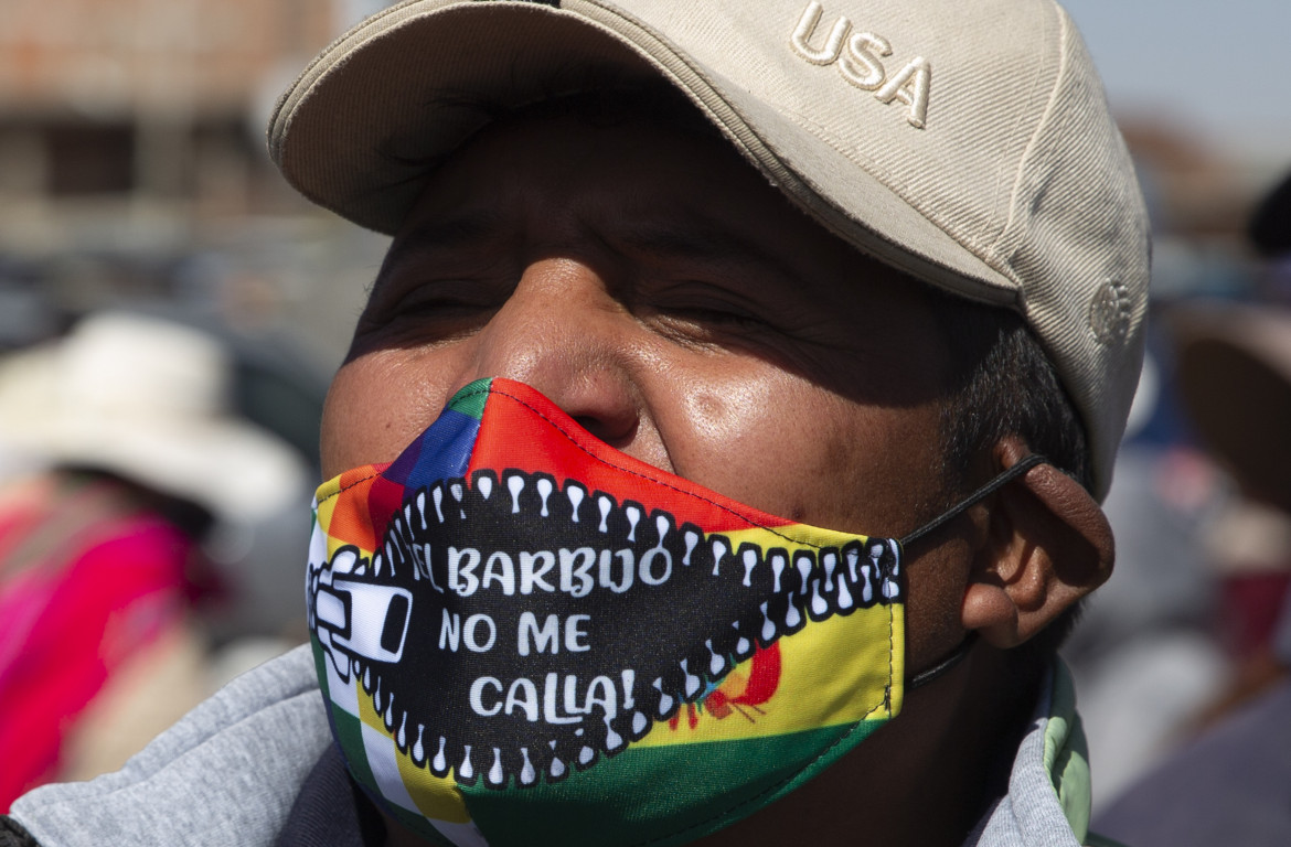 Blocchi e sciopero  a oltranza in Bolivia per andare al voto