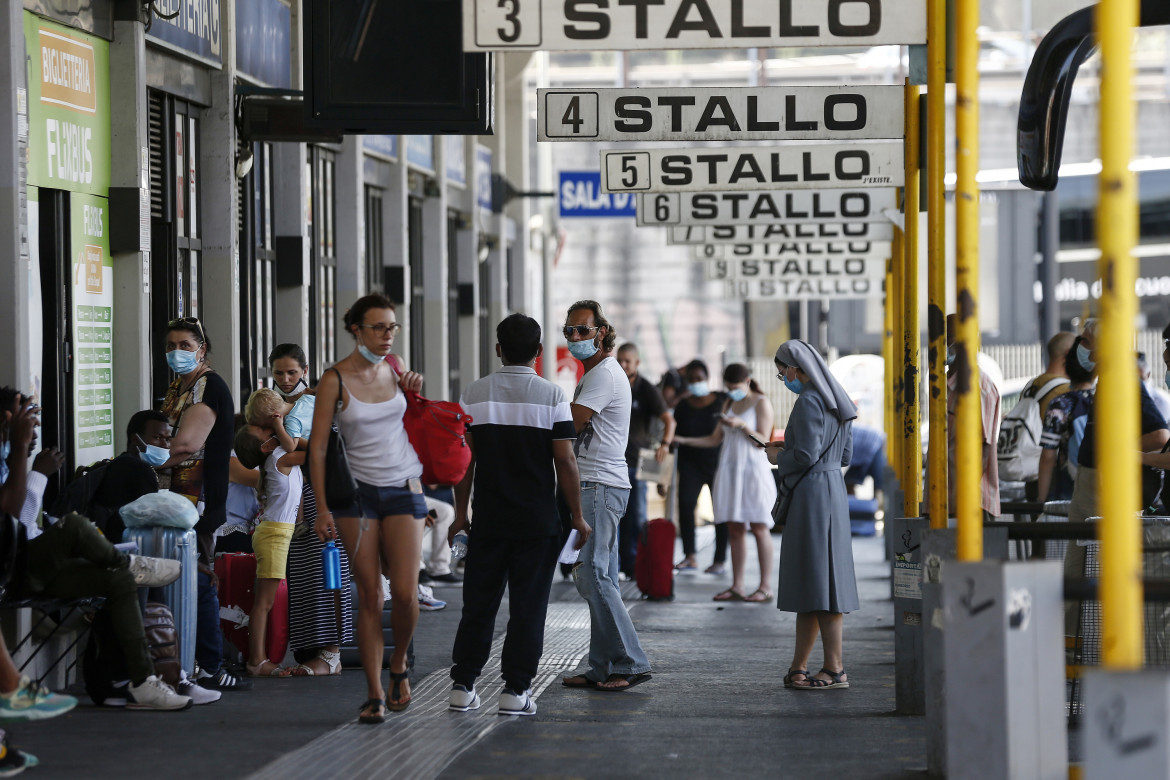 Contagi in aumento, mai un dato così alto negli ultimi tre mesi