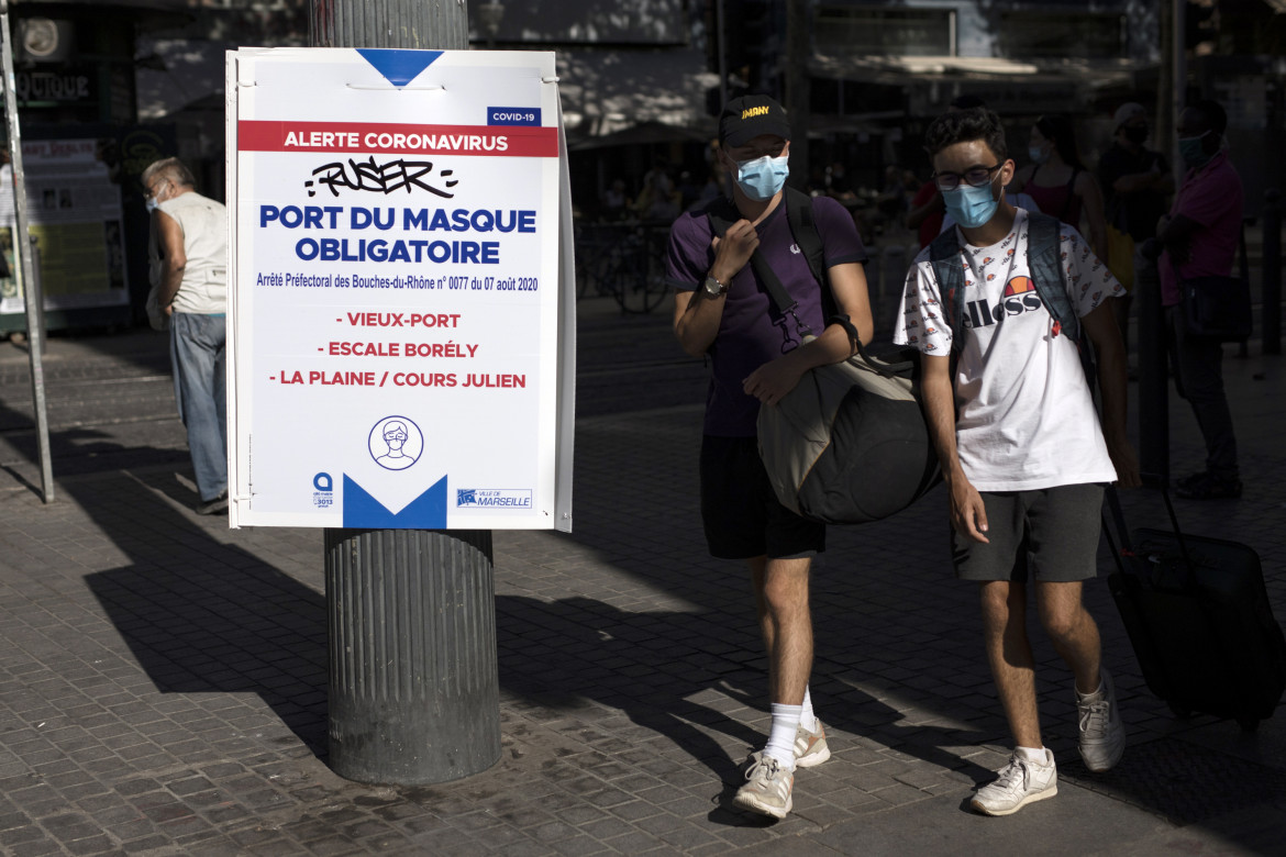 Ventuno le «zone rosse» in Francia. Marsiglia chiude di notte