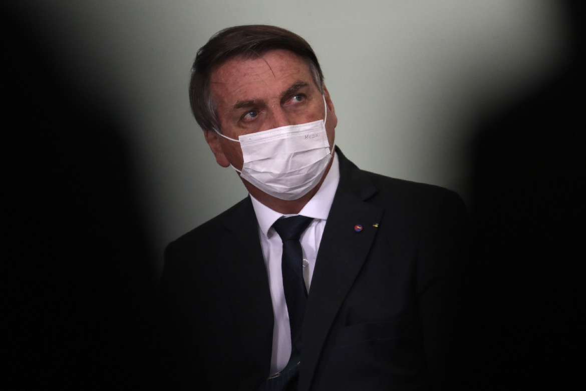 Le mani di Bolsonaro sui dati del Brasile