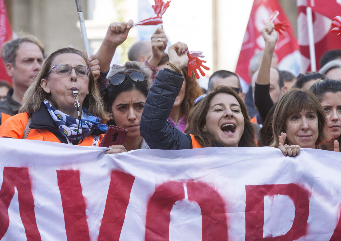 Si torna in piazza per il lavoro. Cgil, Cisl e Uil: Conte ci ascolti