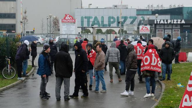 SiCobas in piazza contro la repressione