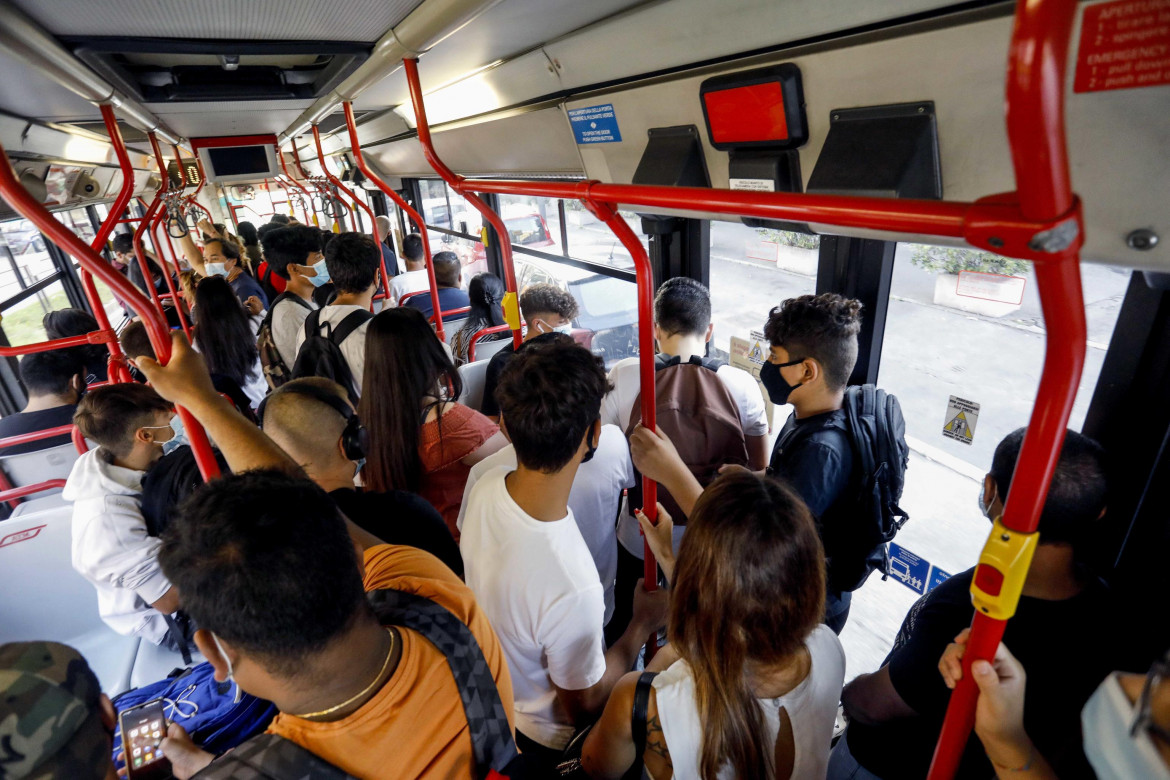 Più cari i  trasporti pubblici milanesi. Rimpallo tra Consiglio, Comune e Regione