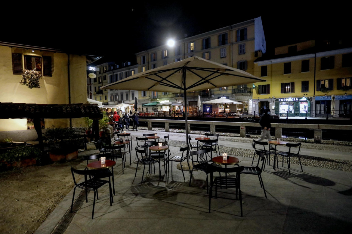 «Il ministero della Salute dica se vuole il lockdown a Milano e Napoli»