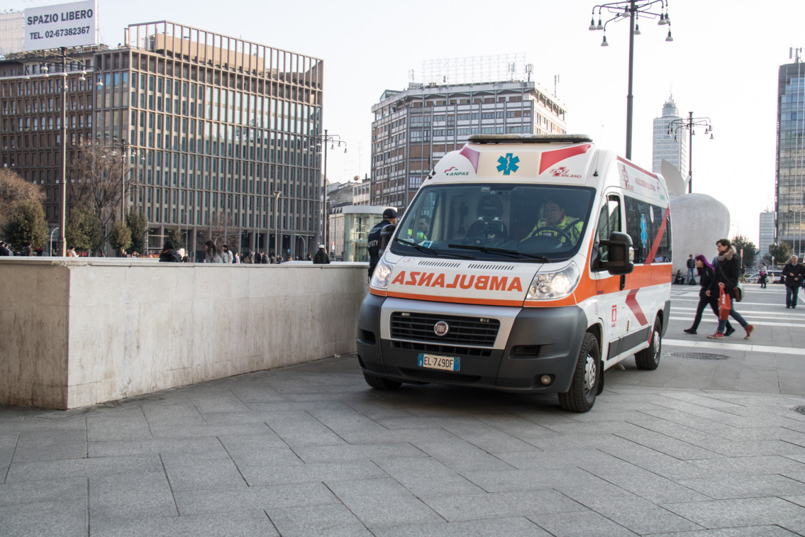 Lombardia, pronto soccorso al collasso. «Serve lockdown»