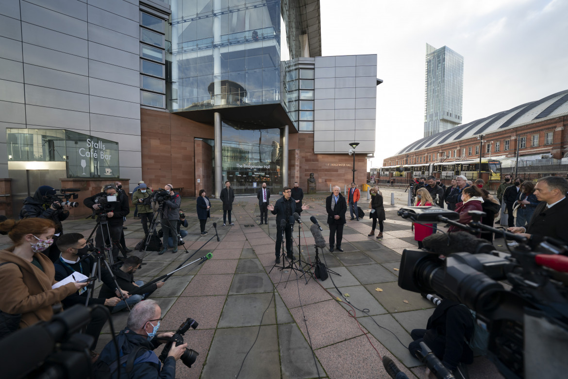 Manchester livello 3, il sindaco sulle barricate