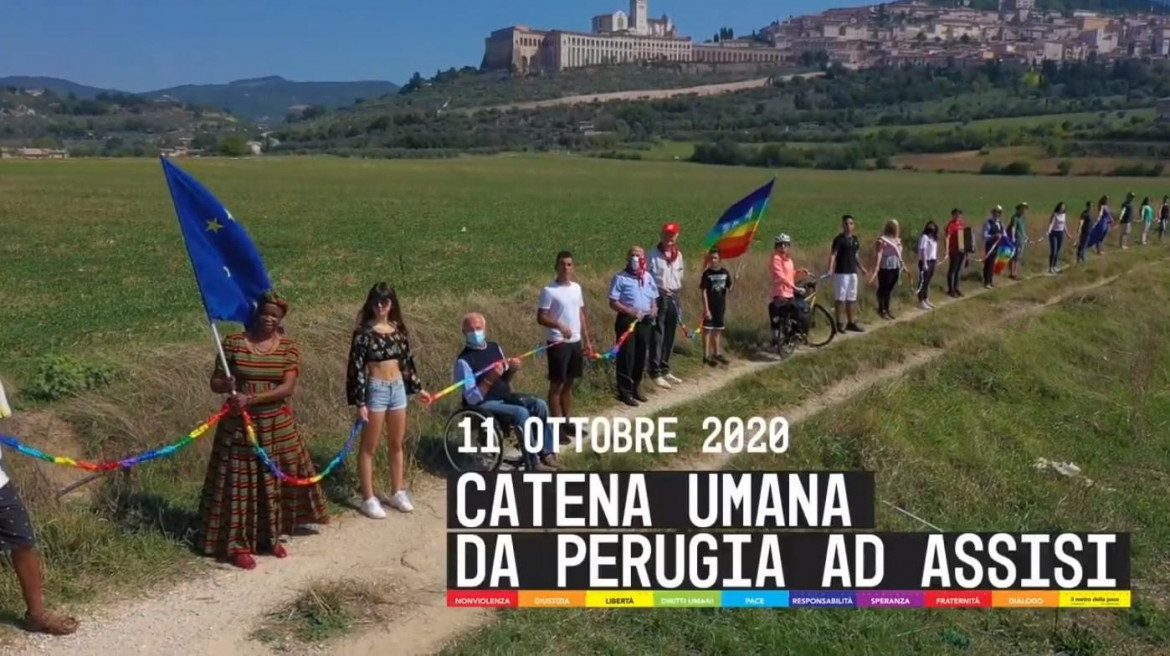 Catena umana. Da Perugia ad Assisi