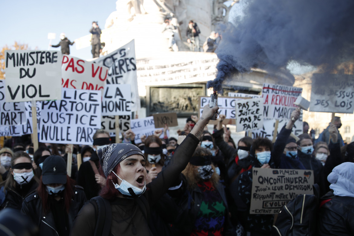 Tutta la Francia «en marche» ma contro il governo Macron