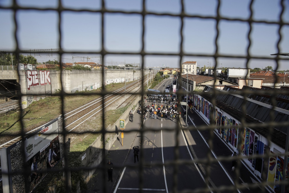 Nel Cpr di Milano la quarantena nega il diritto alla difesa