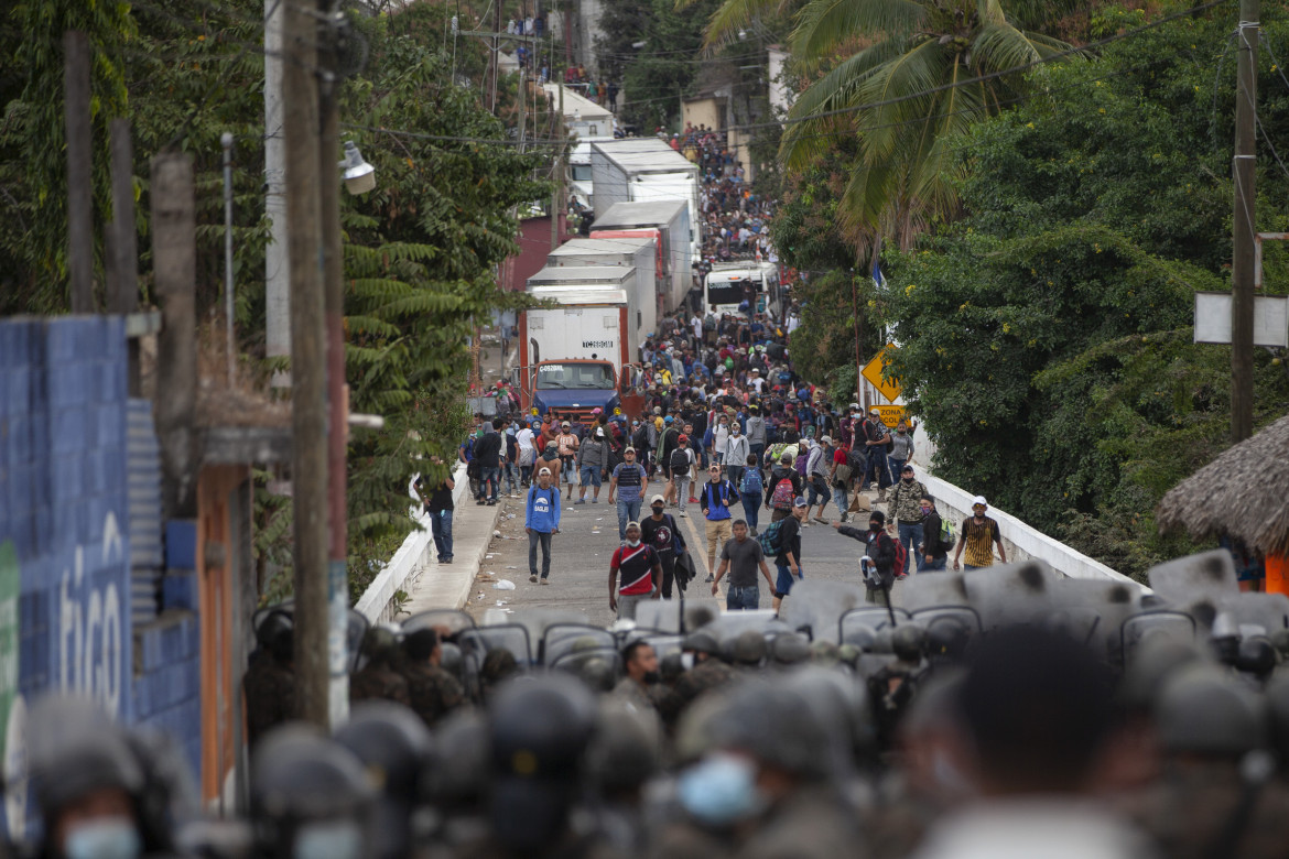 Mediazione di Amlo per la caravana migranti. Ma Washington non risponde