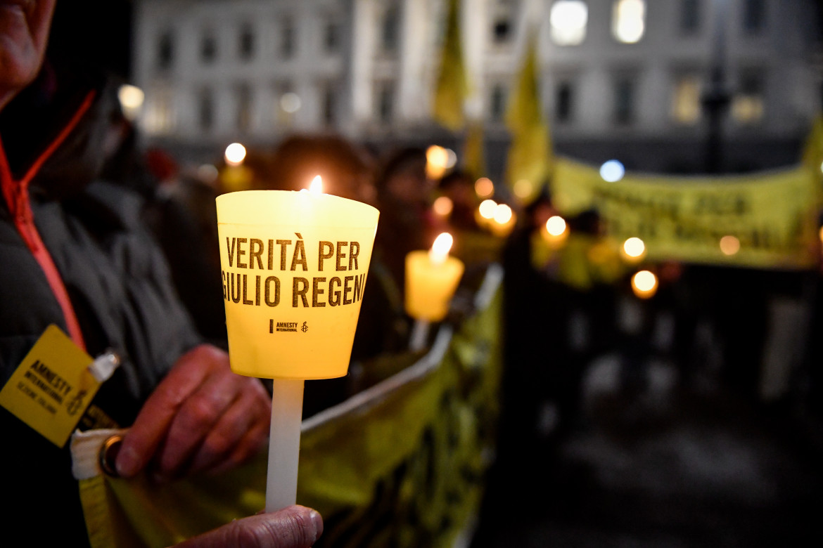 Regeni, il governo si arrende: «Ci penserà il prossimo»