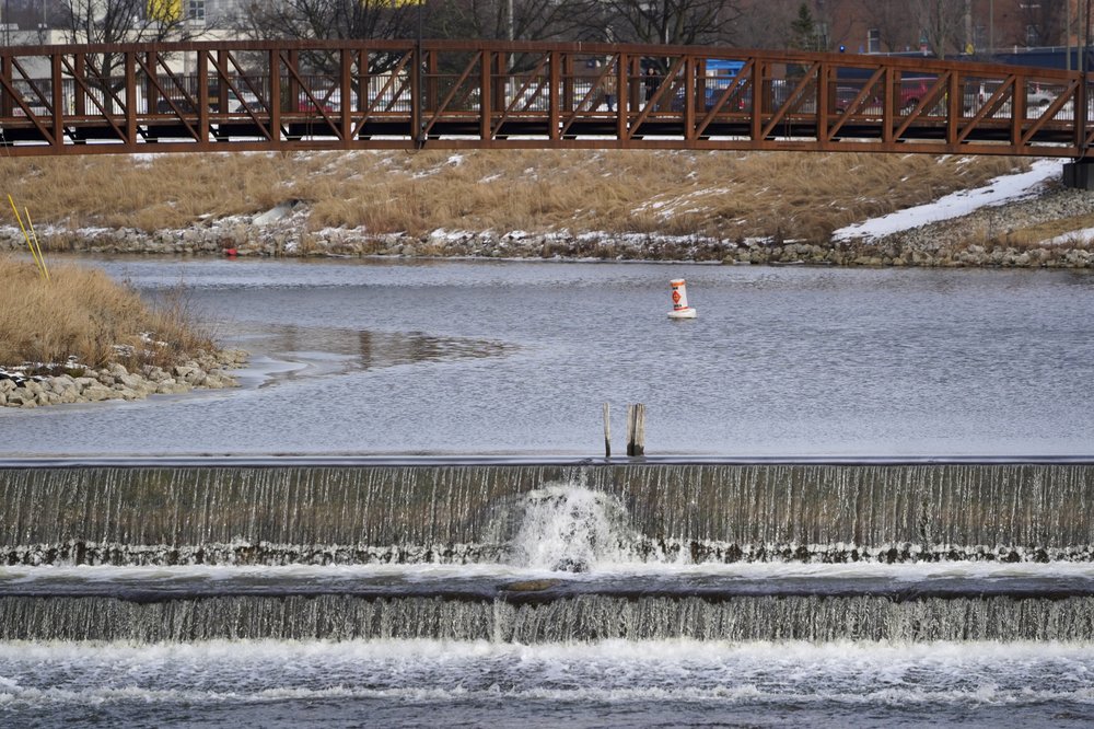 Piombo nell’acqua e 12 morti, nei guai l’ex governatore Gop del Michigan