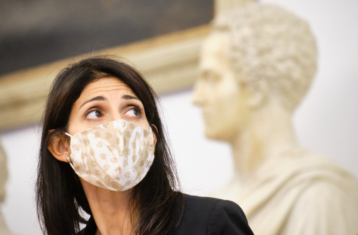 M5S in giunta con il Pd. Raggi è più debole