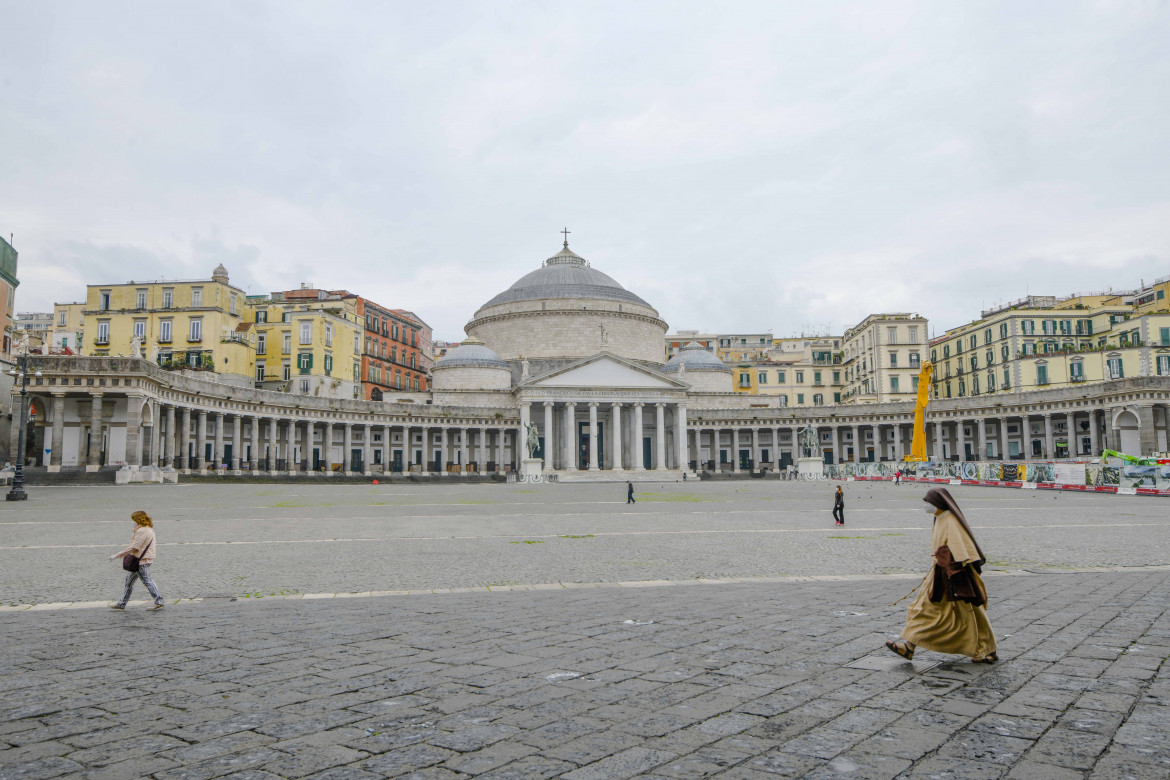 Napoli, piazza Plebiscito