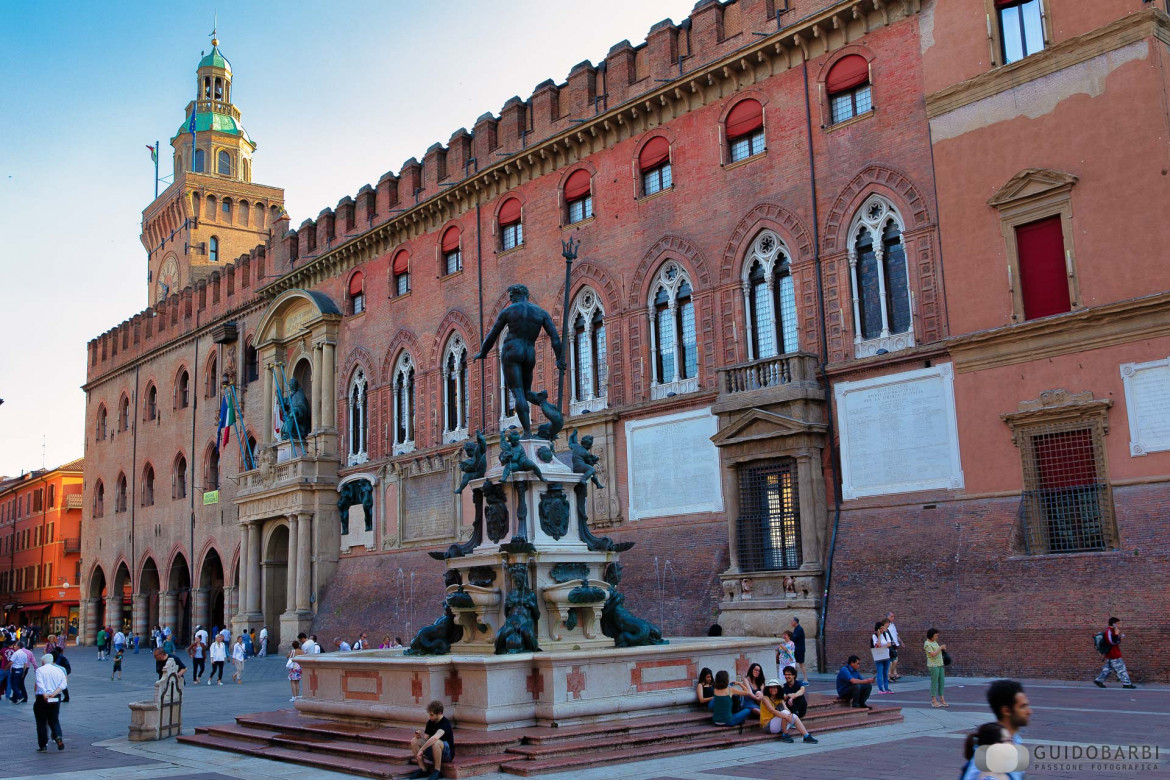 Bologna, i Verdi via dalla Giunta