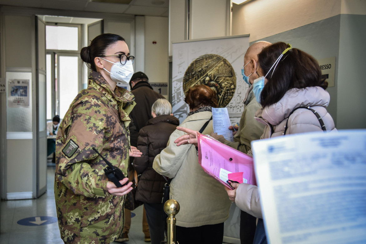 Dopo il flop vaccini per over 80 e fragili, visita di Figliuolo in Lombardia