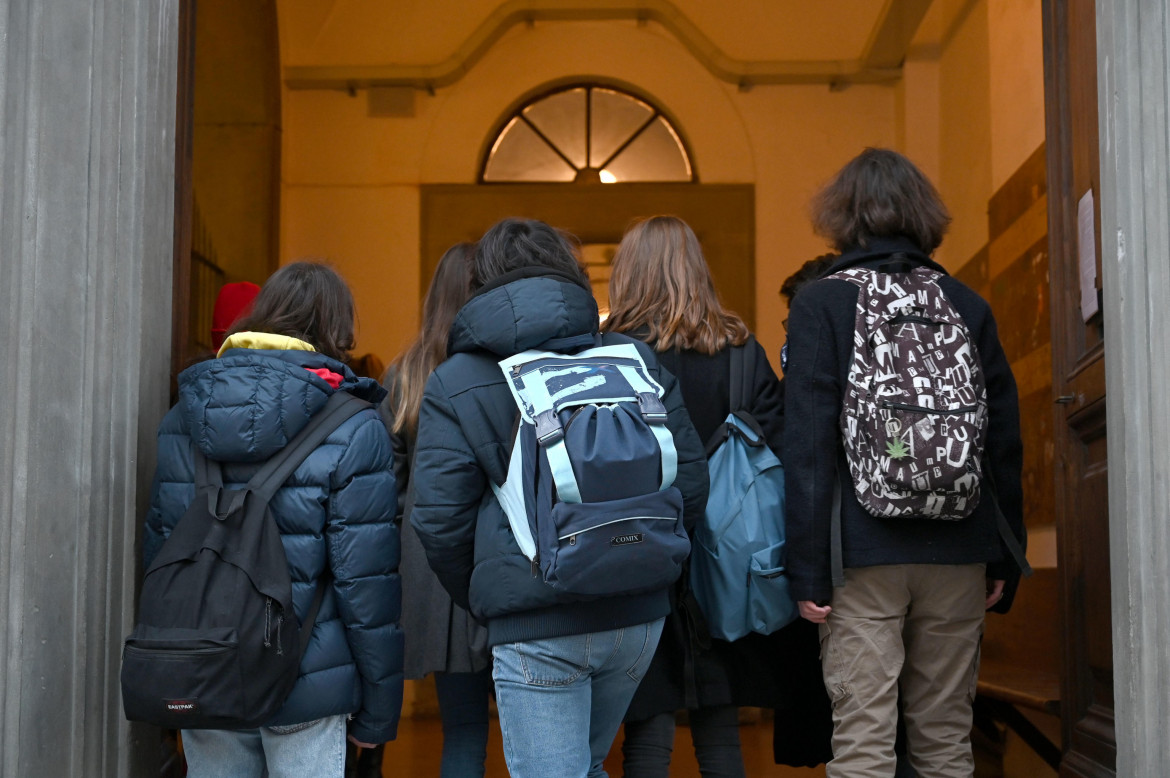 Scuola, «addio dad  il 3 maggio». Ma i presidi sono scettici