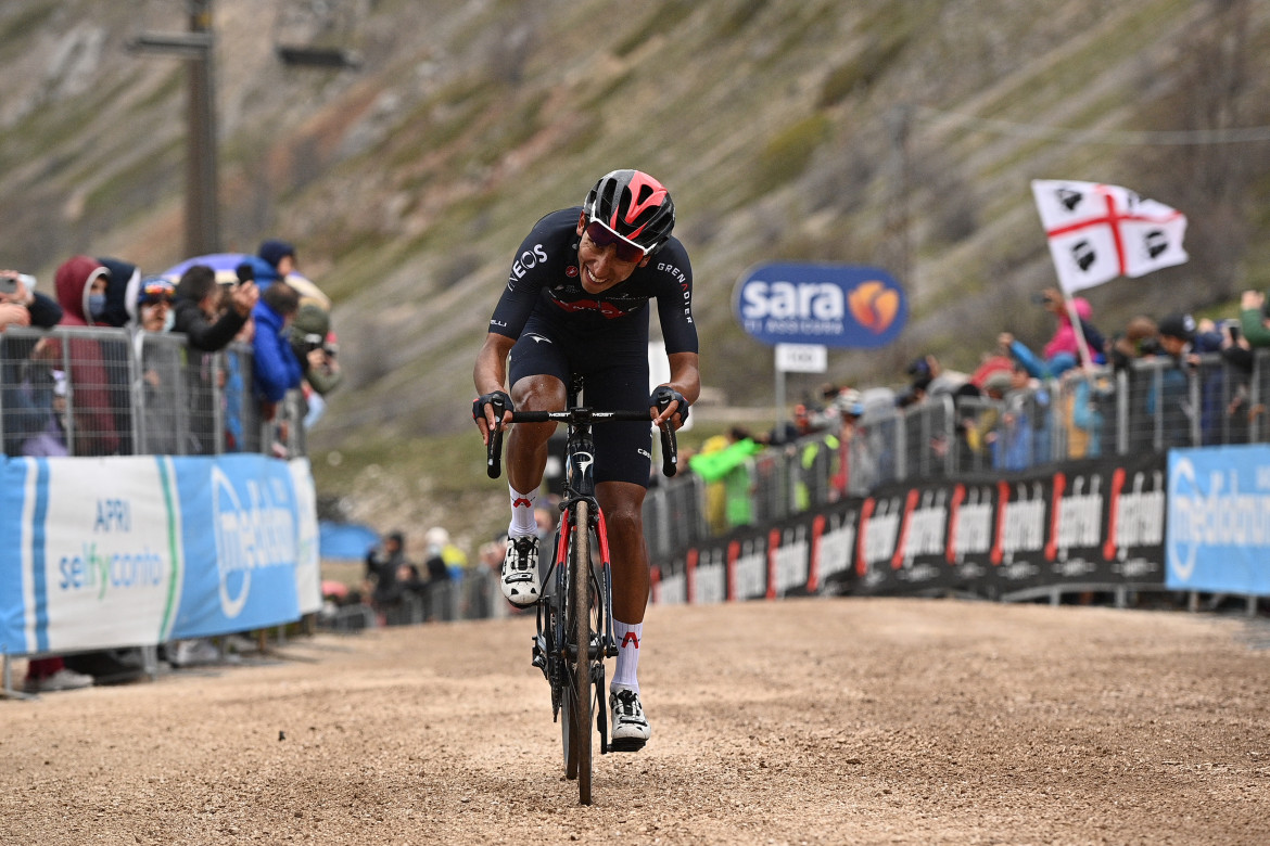 A Campo Felice, Bernal campa felice in maglia rosa