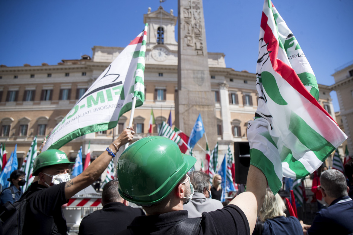 «Proroga del blocco dei licenziamenti, pronti a reagire con la mobilitazione»