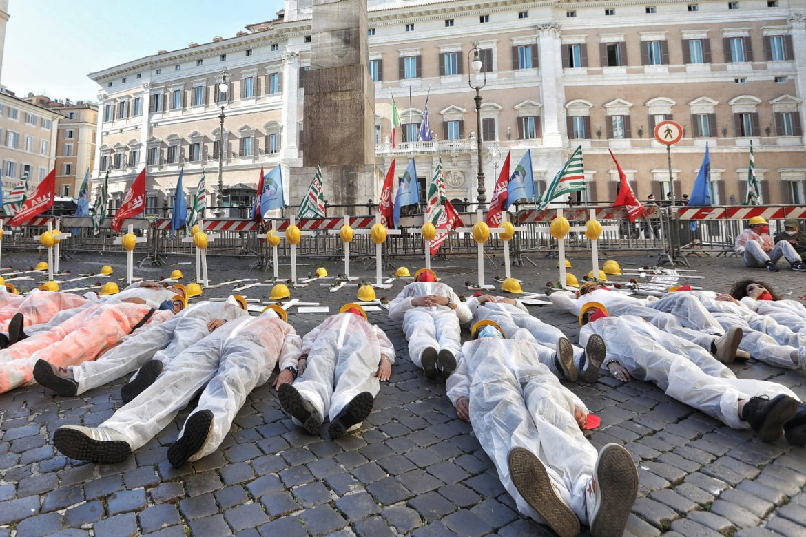 L’assemblea nazionale Fillea Cgil: «Solo lavorando tutti assieme ci sarà sicurezza nei cantieri»