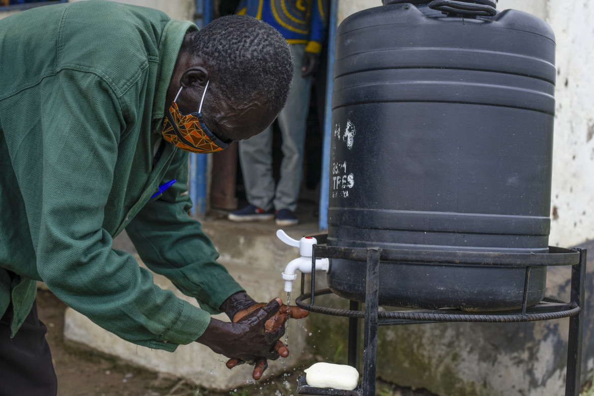 Difficoltà logistiche e programma Covax a rilento, Africa fanalino di coda