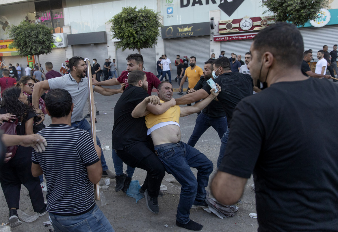 Proteste senza precedenti, l’Anp prova a fermarle