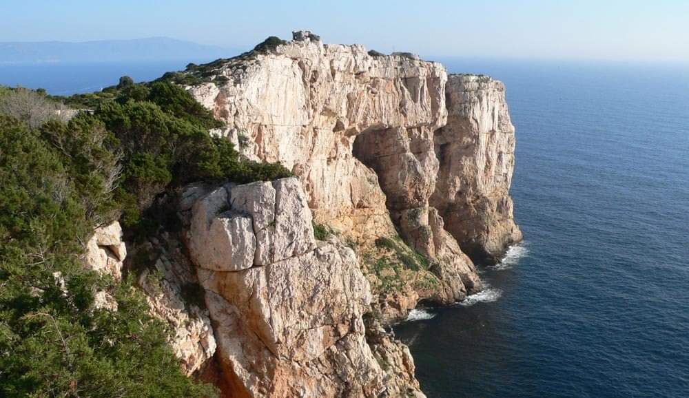 Cemento turistico ad Alghero,  ultimo appello per Punta Giglio