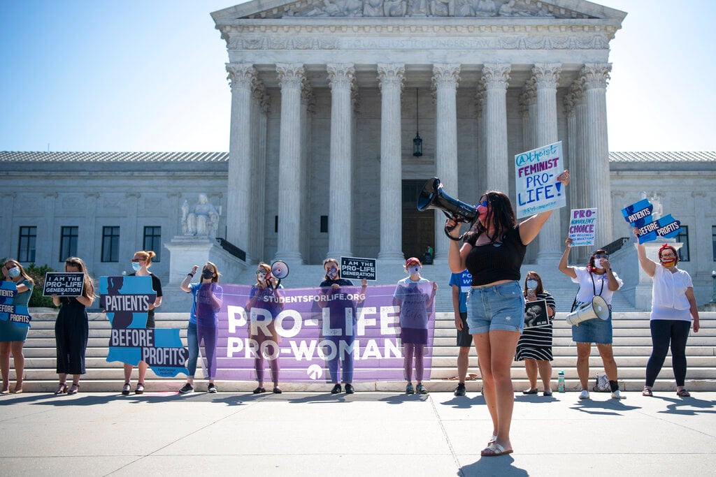 Aborto, torna in vigore la legge del Texas