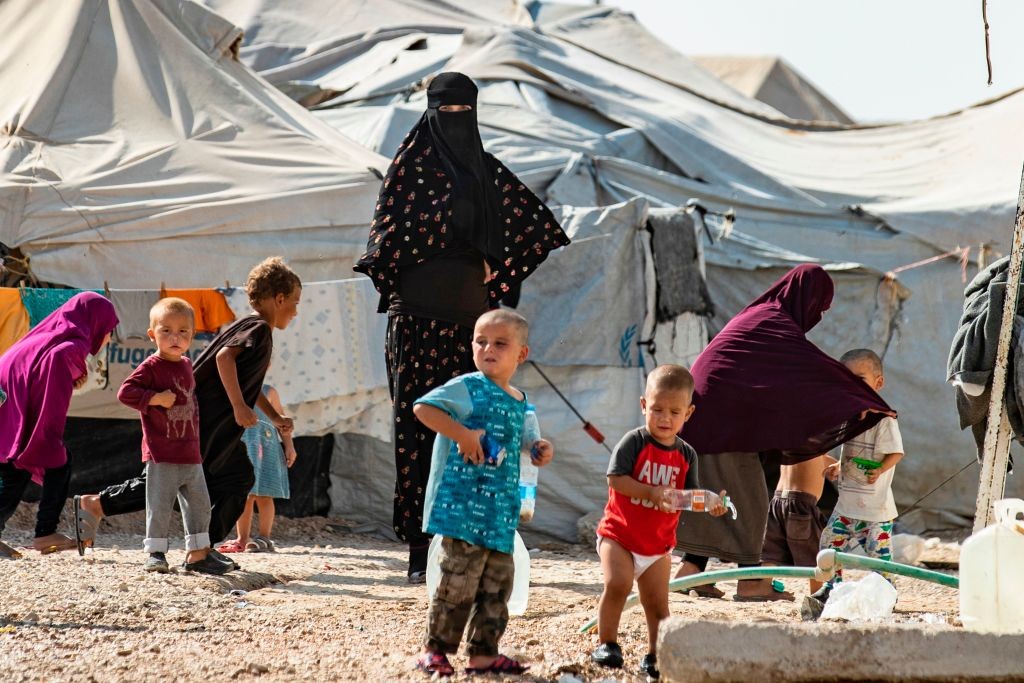 Save The Children: decine di bambini morti nei campi siriani di Al Hol e Roj