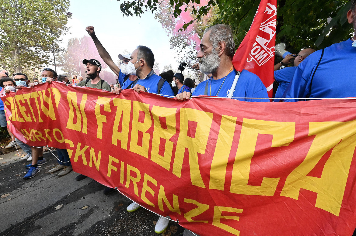 Teatro dell’assurdo per la ex Gkn