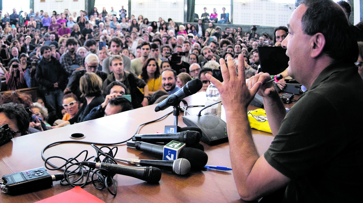 Perché siamo solidali con Mimmo Lucano, il fuorilegge