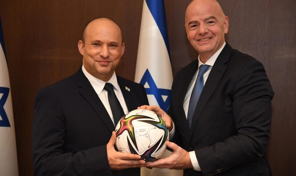 Infantino propone i Mondiali degli “Accordi di Abramo”