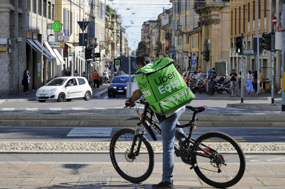 Rider, lo sfruttamento è caporalato