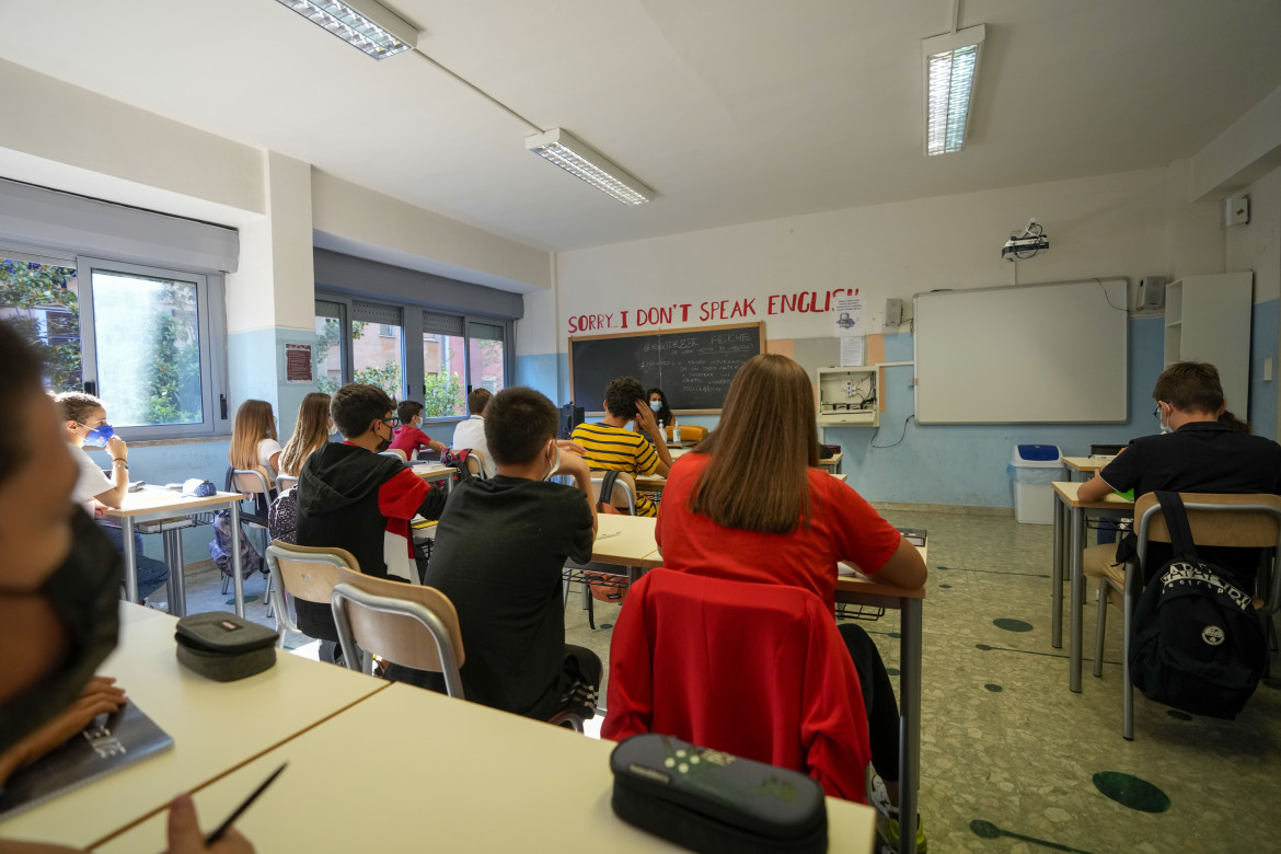 Scuola, «distinzione tra vaccinati e non». Ma non è così facile