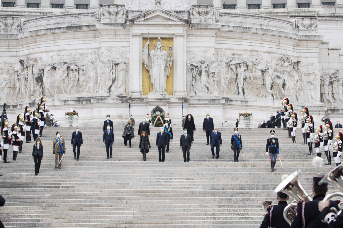 Basta strumentalizzare il «milite ignoto»