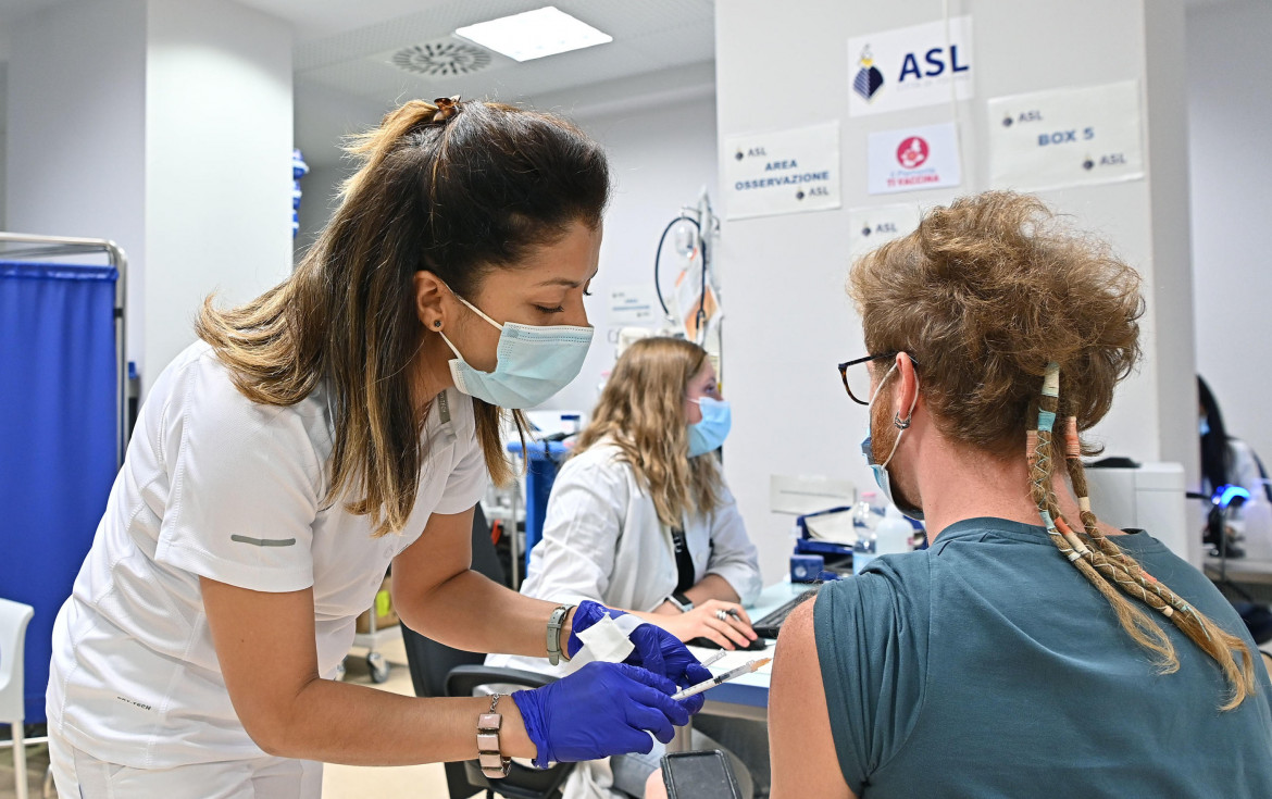 L’epidemia accelera, Marche e Friuli oltre le soglie d’allerta