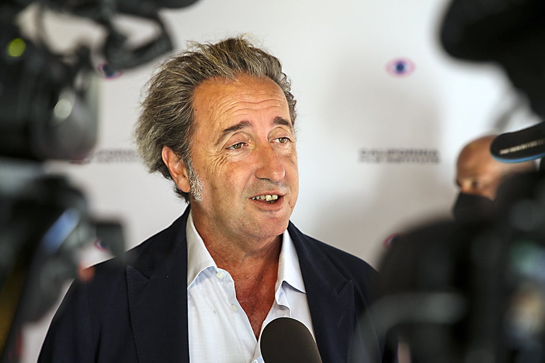 Sorrentino: «La mia  Napoli, leggera persino nella tragicità»